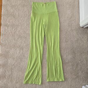 Green low rise leggings with flare